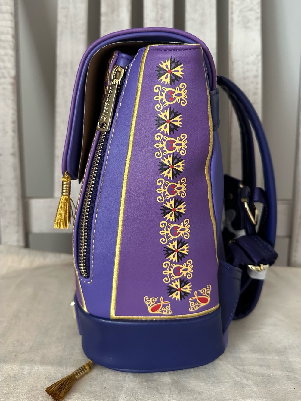 Loungefly Exclusive Disney Aladdin Magic Carpet Drawstring Mini Backpack - Picture 2 of 9